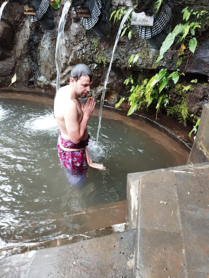 Ubud: Healing & Purification with Shaman at Hidden Temple - Clothing, offerings, and temple rules you need to follow
