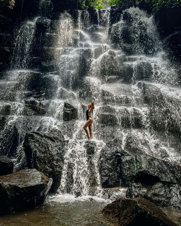 Ubud: Kanto Lampo Waterfalls, Jungle Swing, Rice Terrace - Temesi Waterfall: another step closer to the quiet side