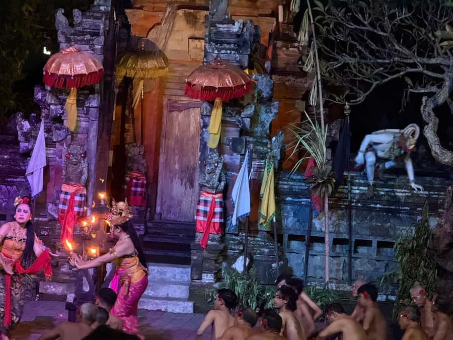 Ubud: Kecak & Fire Dance Show at Batubulan Village - Fire Dance Night: What to Watch (and How to Enjoy It Safely)