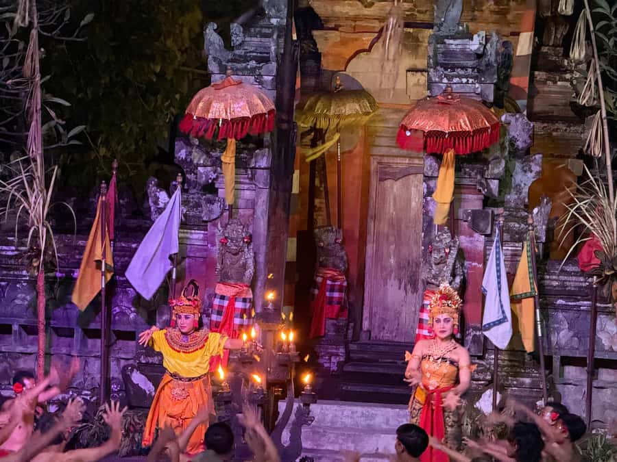 Ubud: Kecak & Fire Dance Show at Batubulan Village - Photography Rules: Get the Shot Without Getting in the Way