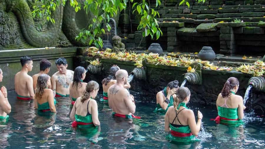 Ubud: Kecak Fire Dance with Transfer & Optional Day Tour - Why Ubud’s Kecak feels different from a typical dance show