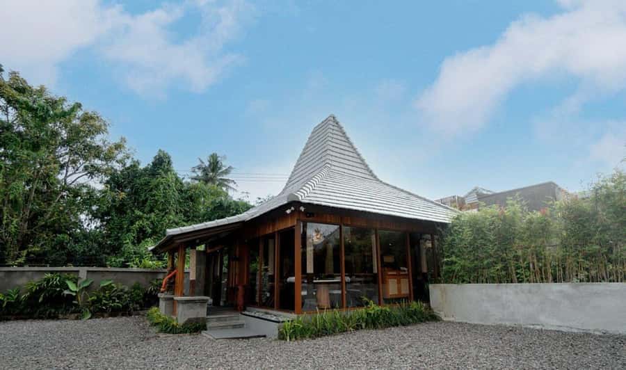Ubud/Monkey Forest: Shichirin Japanese Grill E-Voucher - Price and logistics: where the value is won (and where it can wobble)