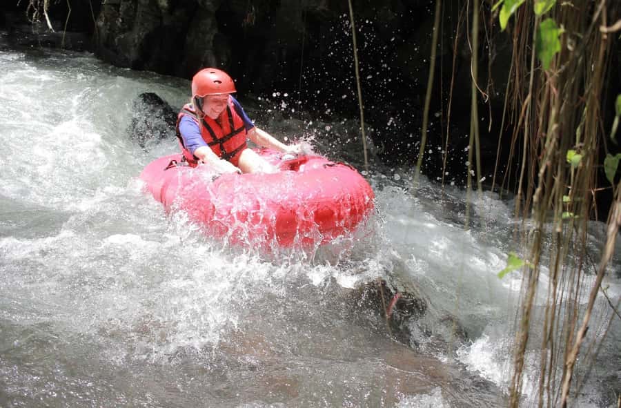 Ubud: Pakerisan Jungle River Tubing Adventure with Lunch - The Tubing Route: Jungle River, Rapids, Waterfalls, and Those Photo Stops