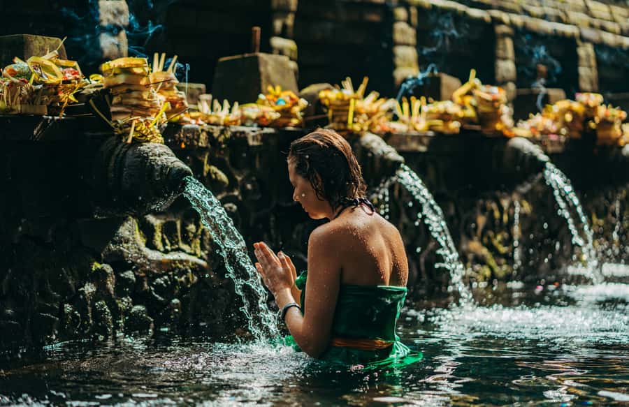 Ubud: Private All-Inclusive Tour with Lunch - Ubud Royal Palace and the Traditional Art Market: heritage you can walk through, crafts you can take home