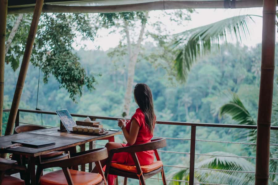 Ubud Private Customized Full-day Tours with Photographer - Tirta Empul Temple: Spiritual Focus and Photo Timing