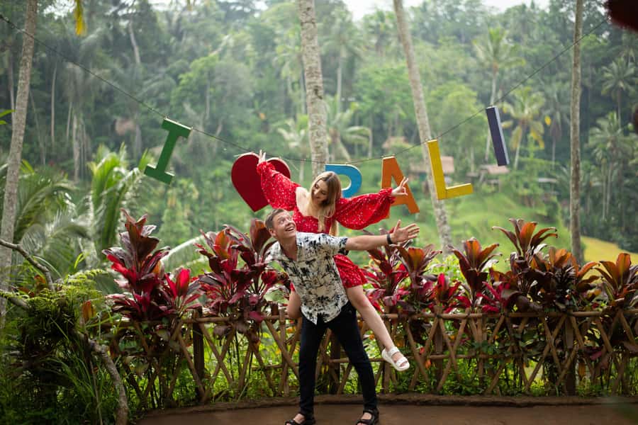 Ubud Private Customized Full-day Tours with Photographer - Satria Agrowisata: Village-Style Shopping and a Breather