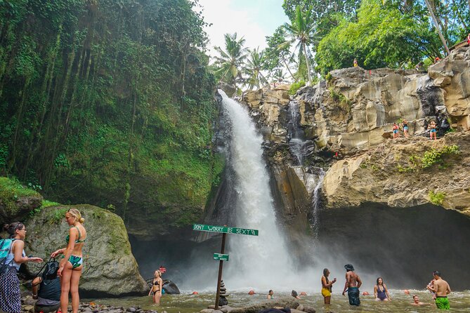 Ubud Private Tour: Monkey Forest - Tirta Empul Temple - Stop 3: Tirta Empul Temple and the meaning of the holy spring