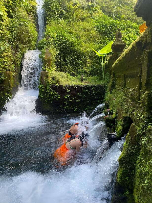 Ubud: Purification Ceremony at Pura Mengening - Entering the melukat: what the purification ritual actually includes