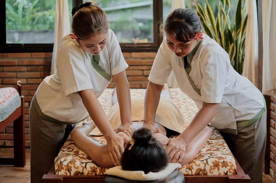 Ubud: Relaxing Spa Balinese Massage Package - The royal-style body cleansing: spice paste, yogurt, and gentle exfoliation
