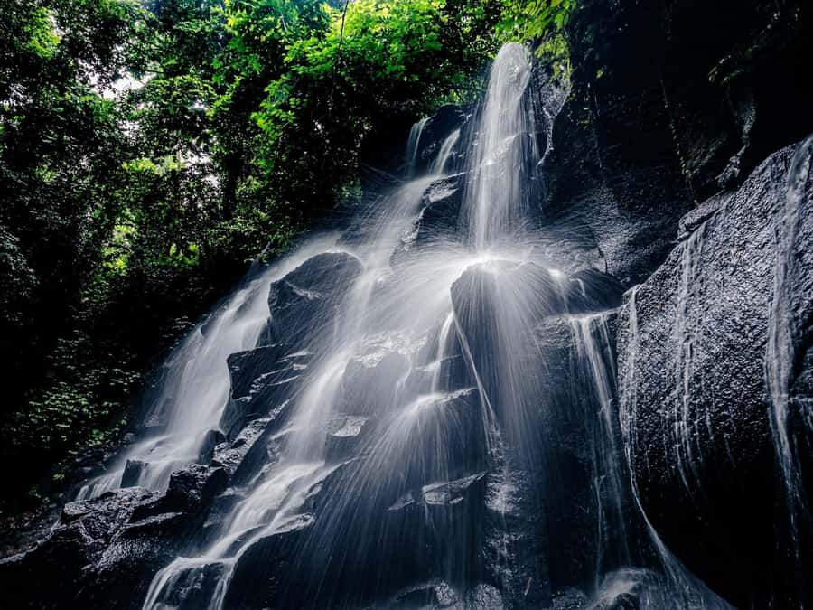 Ubud: Rice Terraces, Water Temple, & Waterfalls Private Tour - Tibumana Waterfall: the 20-meter “hair-like” shape and a refreshing 30 minutes