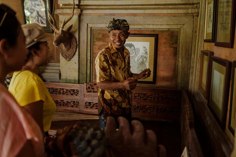 Ubud's Journey from Past to Present - Pura Gunung Lebah (Campuhan Temple): A Spiritual Start in a Real Neighborhood
