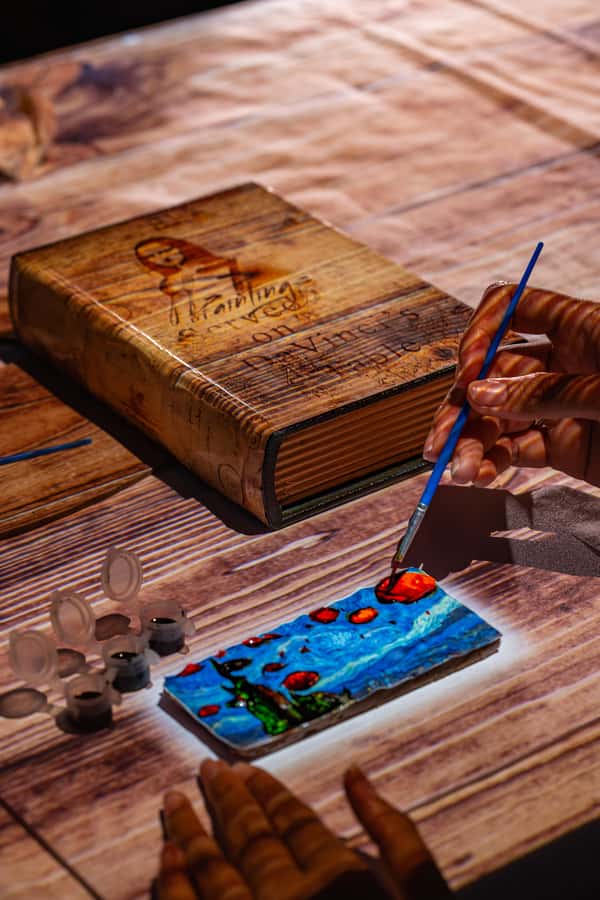 Ubud: Seven Paintings Immersive Fine Dining Show - 3D Visuals, Painting, and Small Puzzles That Keep You Engaged