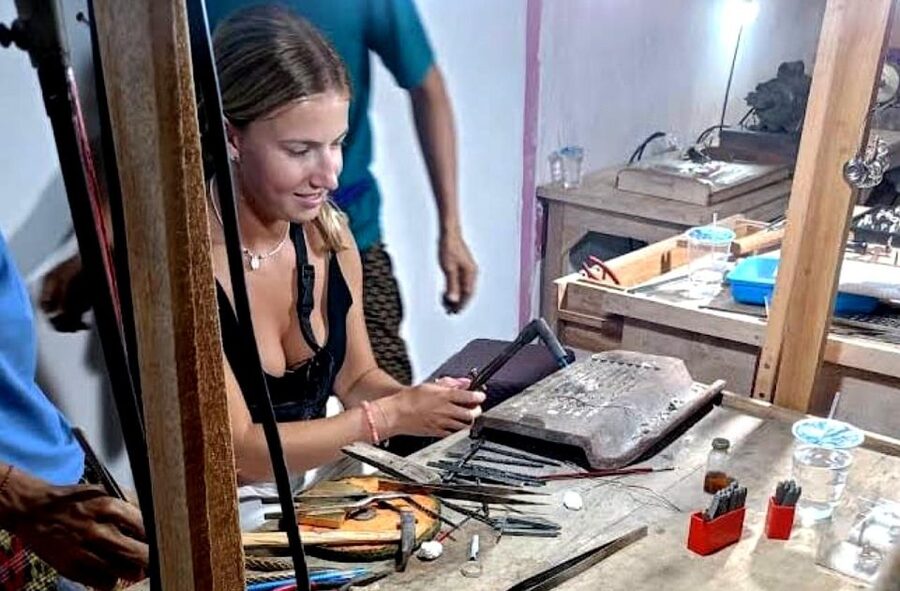 Ubud Silver Artistry Class: Create Unique Jewelry in Bali - Comfort, Mobility, and Who This Works Best For