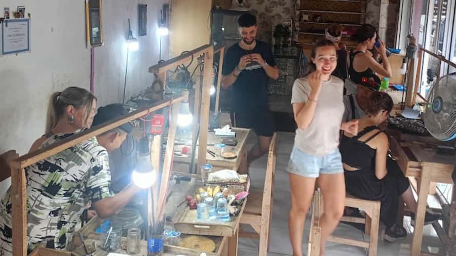 Ubud: Silver Class Making Workshop with 5g of Silver - The hands-on flow: welcome drink to polishing finish