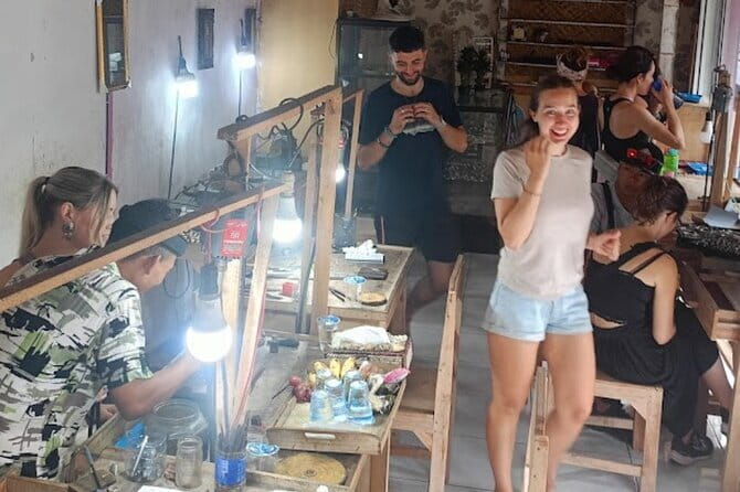 Ubud Silver Class Making Your Own Silver with 7gr of Silver - Ubud Silver Class Near Ubud Palace: The Setting and First Impressions