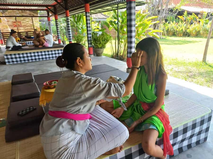Ubud: Spiritual Cleansing, Palm Reading, & Trauma Healing - Should you book this Ubud spiritual cleansing and palm reading?