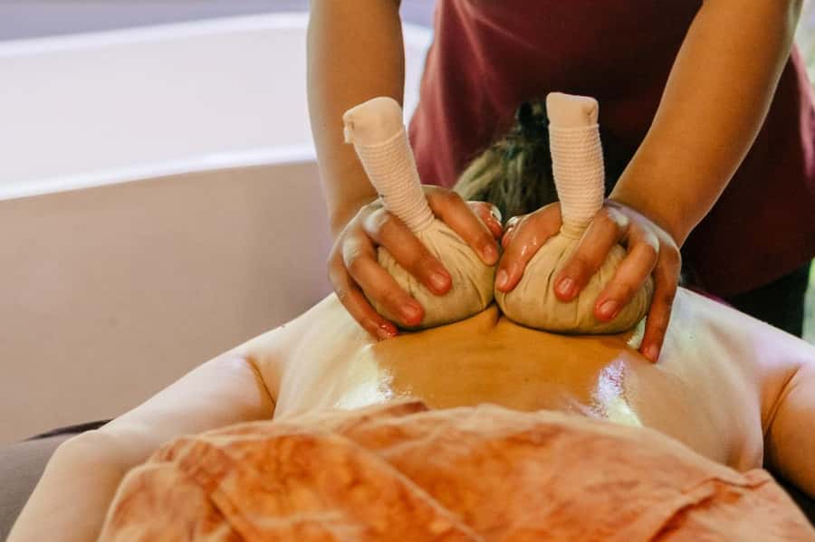 Ubud: Tejas Spa Unagi Massage & Flower Bath E-Voucher - The therapists and the personal feel: what to watch for
