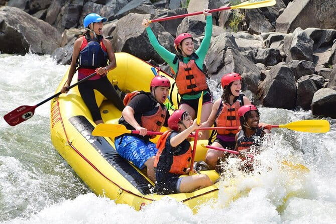 Ubud White Water Rafting with Buffet Lunch - Before you hit the rapids: lockers, changing rooms, towels, and showers