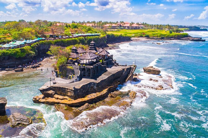 Ultimate North Bali Tour – Tanah Lot, Ulun Danu & Rice Terraces - Wanagiri Hidden Hills: Photos With Buyan Lake in the Background