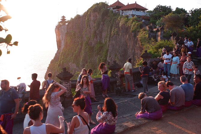 Uluwatu Kecak and Jimbaran Bay - Uluwatu Temple: a cliff-top start with included time and ticket