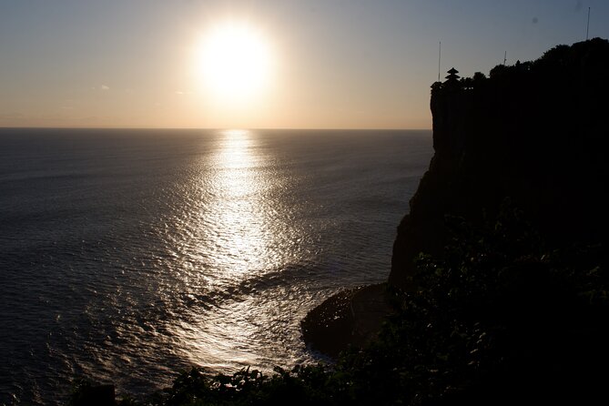 Uluwatu Kecak and Jimbaran Bay - Drivers and guides: the difference is communication and context