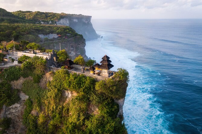 ️Uluwatu Temple Sunset & Kecak Fire Dance Tour - Kecak and Fire Dance: Ramayana Drama in a Circle of Voices