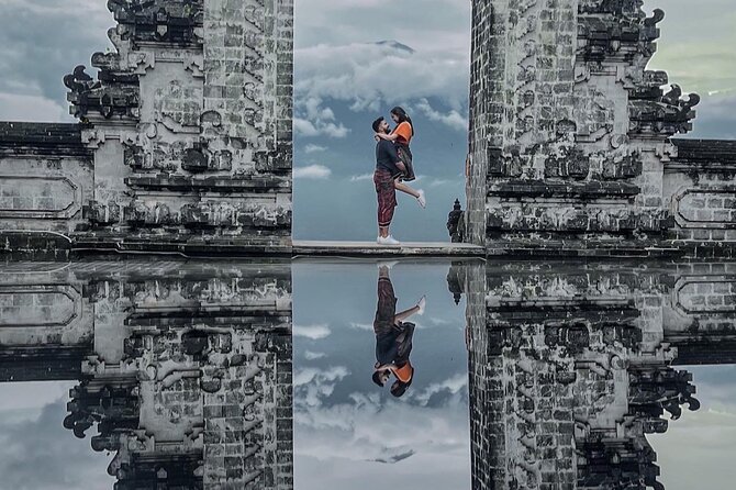 Vintage Volkswagen Bali Tour - Stop 2: Tegenungan Waterfall for swimming and photos
