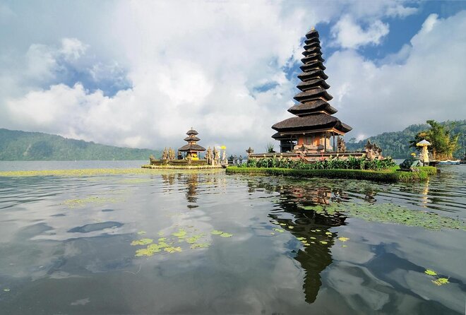 Visit Rice terrace, Beratan temple, waterfall by Vantage Volkswagen 181 - Key highlights worth your attention