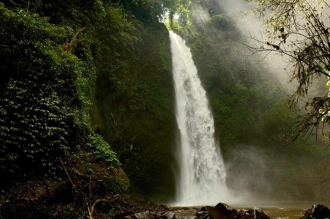 Visit Rice terrace, Beratan temple, waterfall by Vantage Volkswagen 181 - Stop 2: Luhur Batukaru Temple—silence as a feature