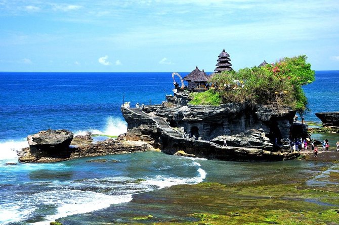 West Bali Tour: Taman Ayun, Ulun Danu Beratan, Jatiluwih Rice Terrace, Tanah Lot - Leke Leke Waterfall: A Nature Break That Can Change with Conditions