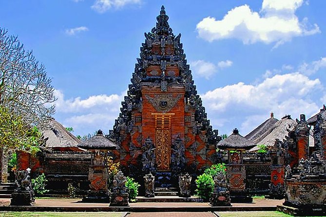 Wonderful Of Ubud Tours - Craft villages: Mas carving, batik, and silver in short stops